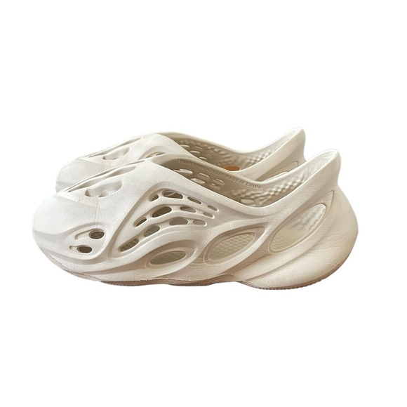 Yeezy Other - Yeezy Foam RNRs Size 10